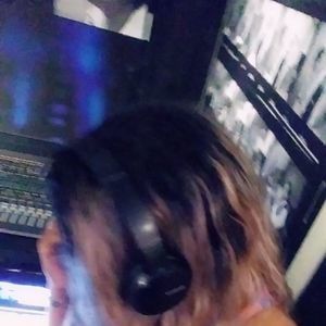 Meet your Posher, Yvette